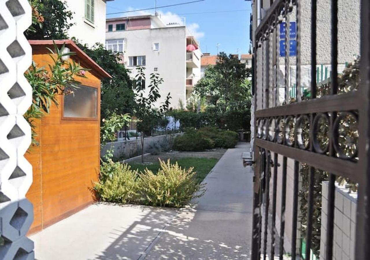 Apartment Lina Deluxe Split Exterior photo